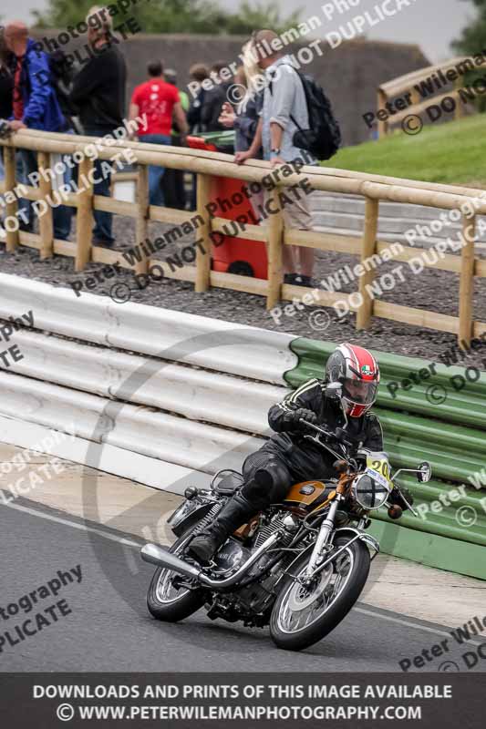 Vintage motorcycle club;eventdigitalimages;mallory park;mallory park trackday photographs;no limits trackdays;peter wileman photography;trackday digital images;trackday photos;vmcc festival 1000 bikes photographs